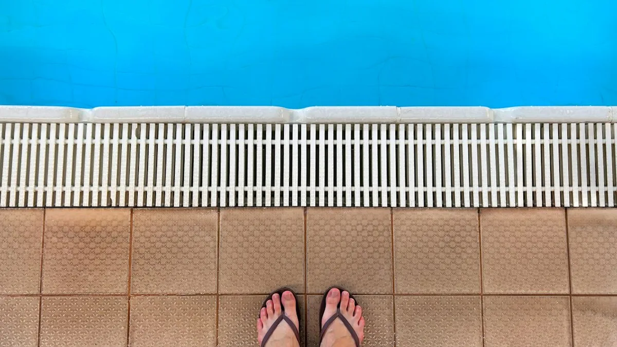 Comment chauffer une piscine sans chauffage : chauffe-eau piscine